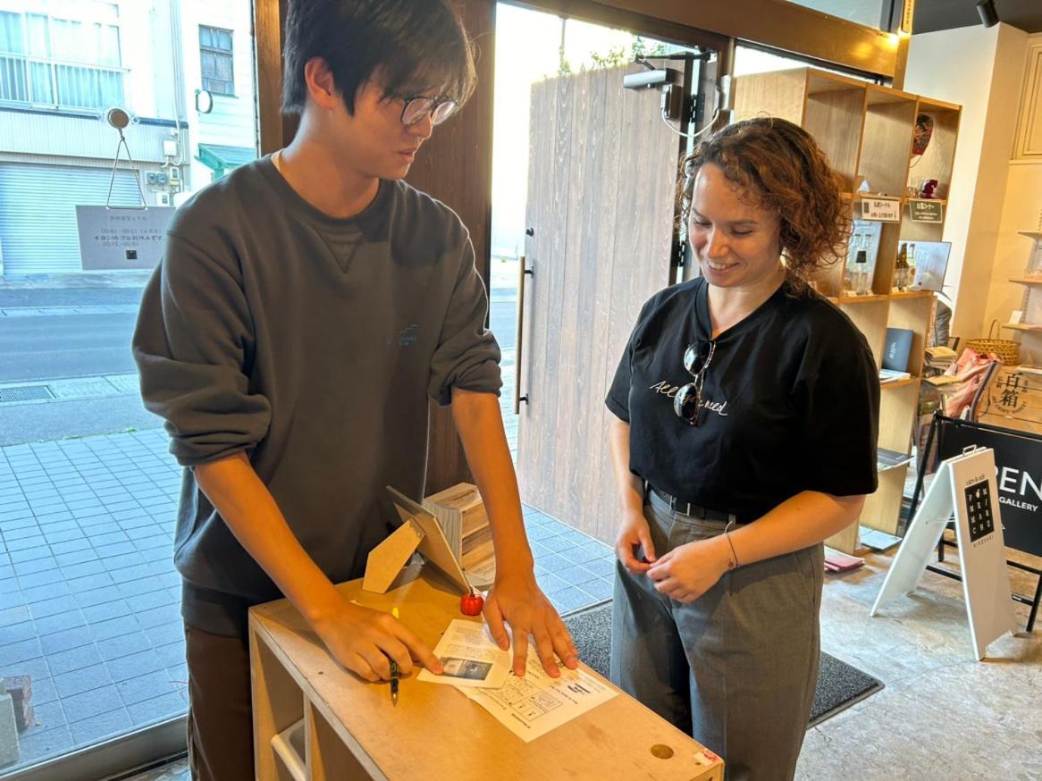 オランドの二階 Hotel Hirosaki Bagian luar foto